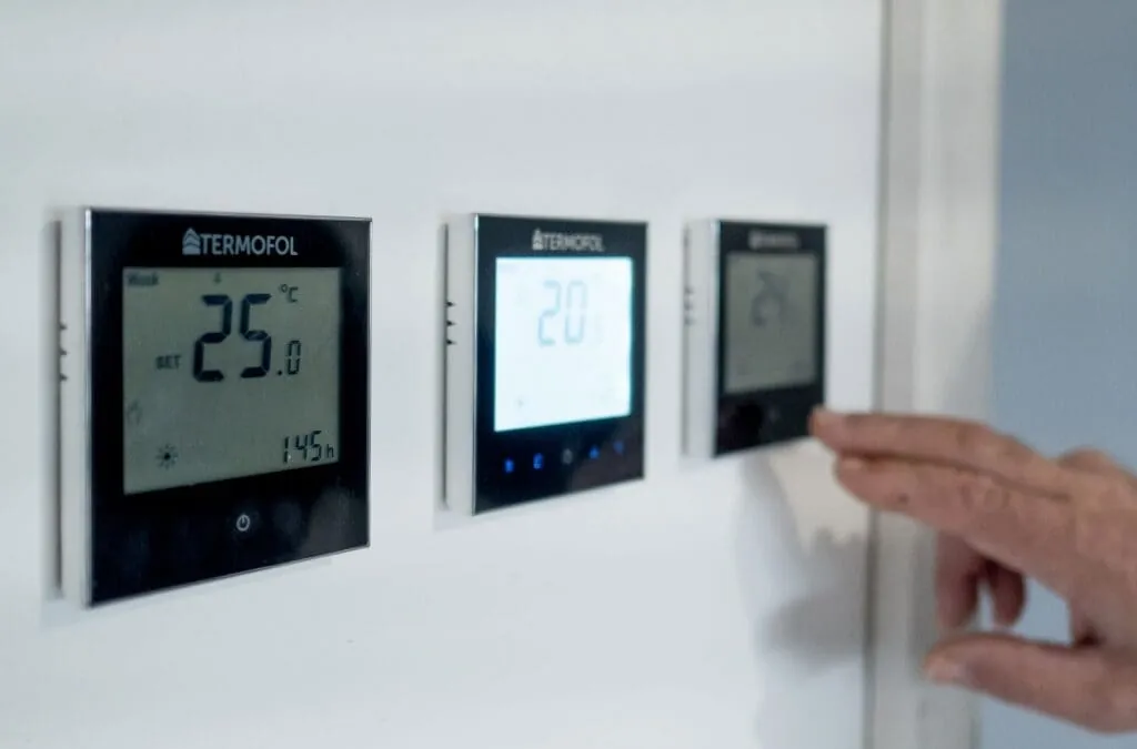 Controllo del riscaldamento a pavimento - termofol.pl